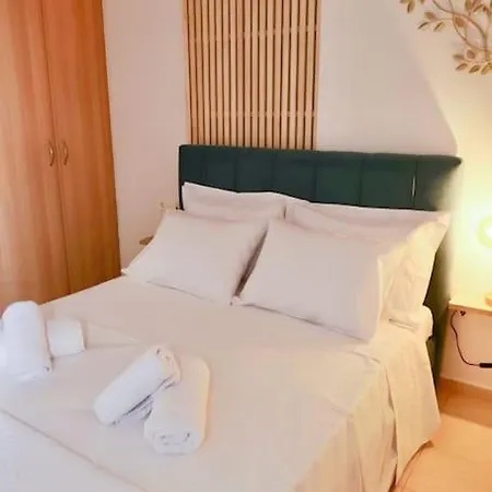 Apartment 22 With Private Parking Larissa