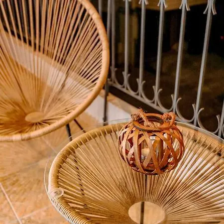 22 With Private Parking Larissa