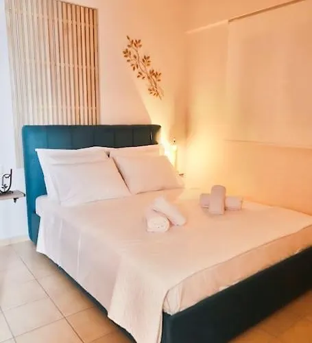 22 With Private Parking Apartment Larissa