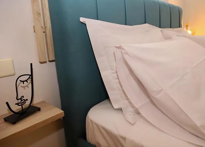 22 With Private Parking Apartment *